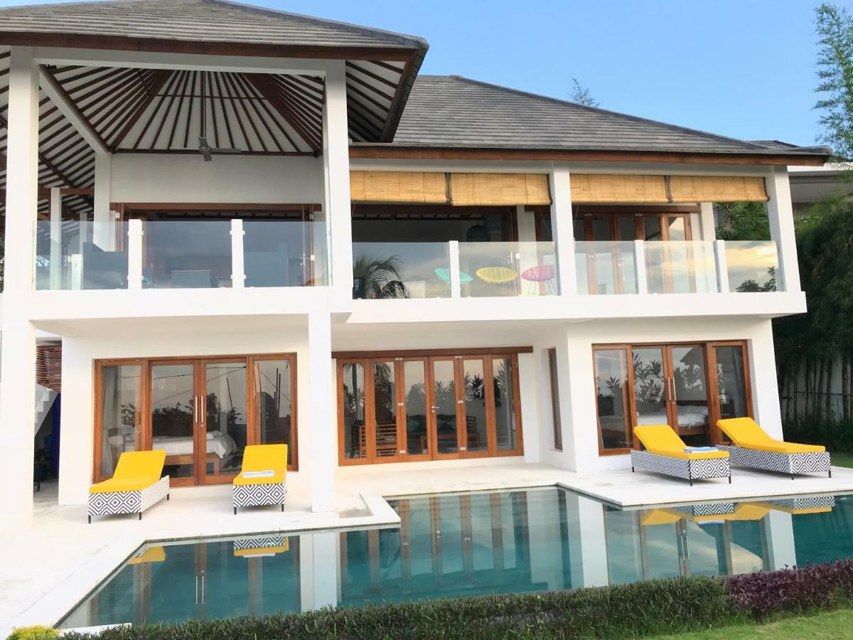 Villa Putih 러비나 외부 사진